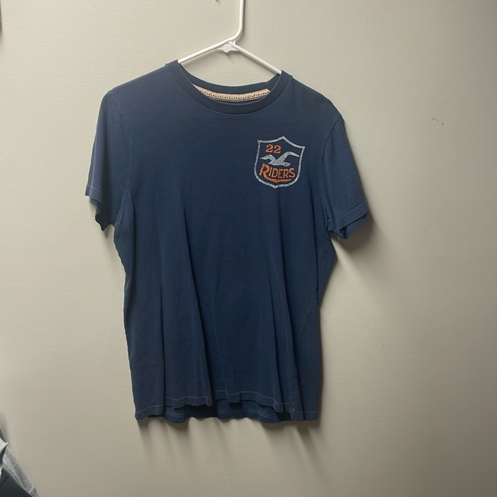 Hollister T shirt